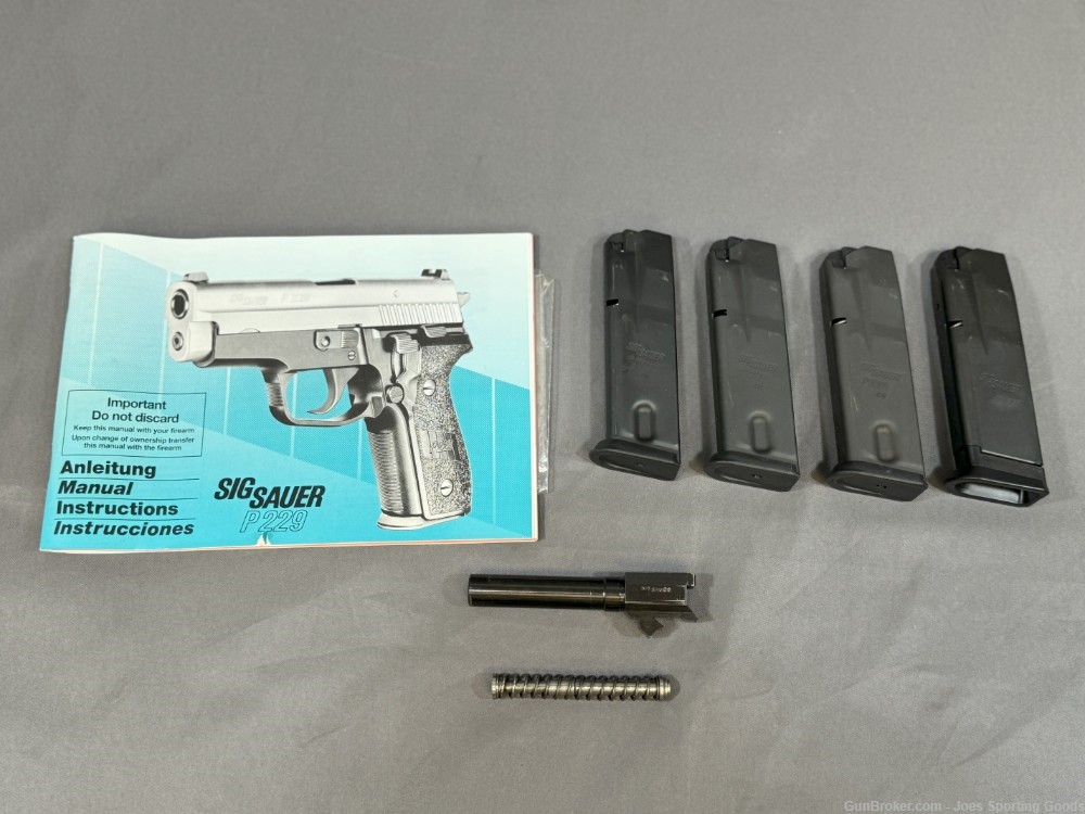 German Sig Sauer P229 - .40 S&W / .357 SIG Semi Automatic Pistol + Extras-img-1