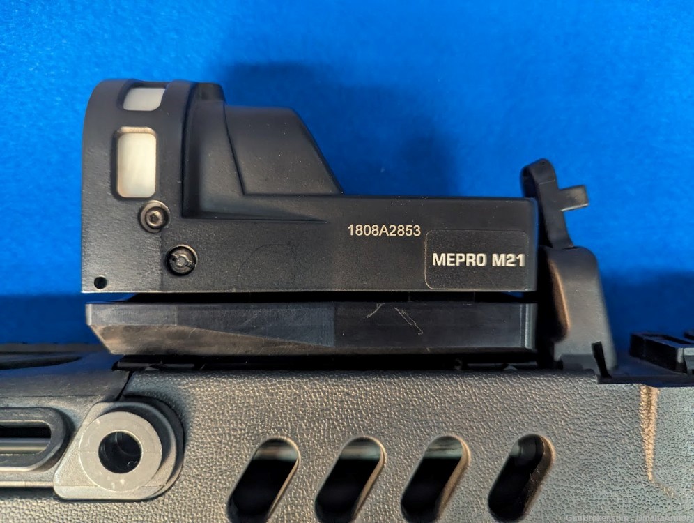 IWI Tavor Sar .223 w/ Mepro M21 and Cleaning Kit Bullpup Integrated Sights-img-4