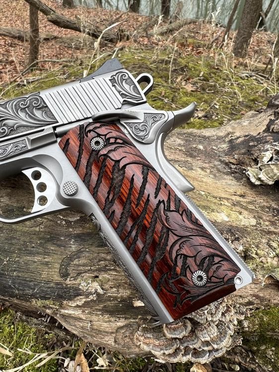 Kimber 1911 Custom Engraved Royal II Tiger AA by Altamont a .45 ACP-img-5