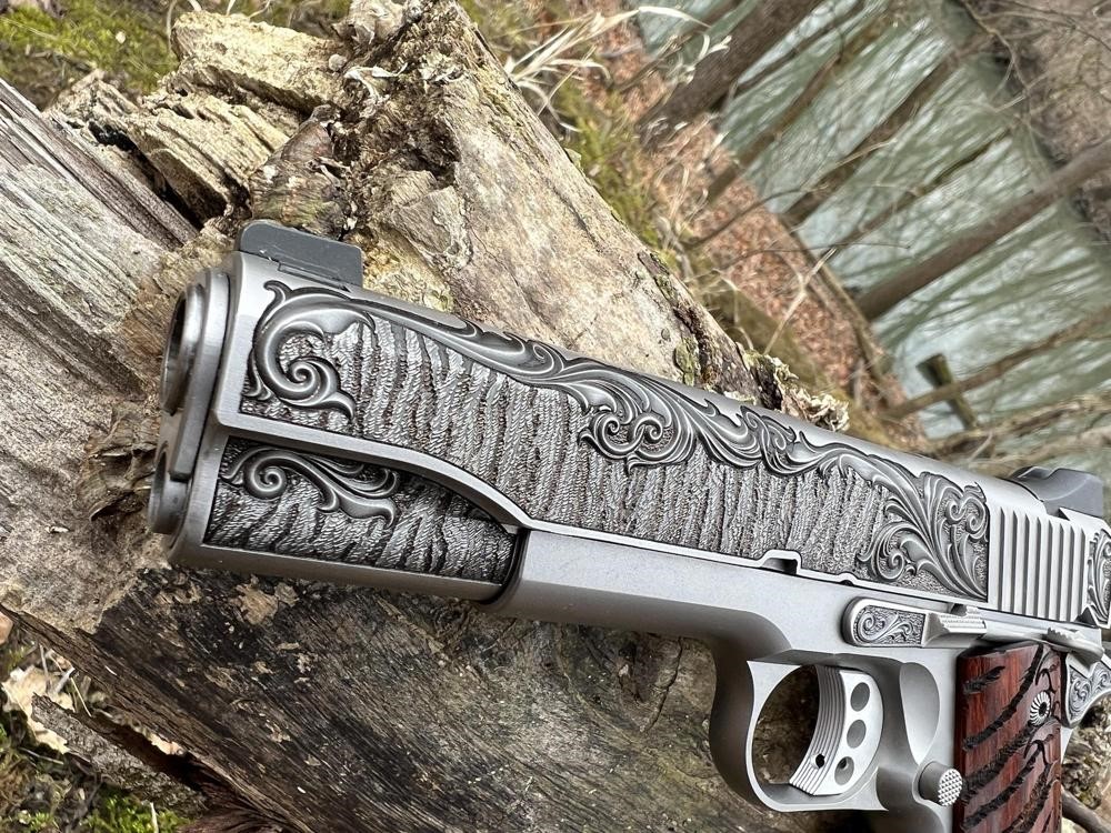 Kimber 1911 Custom Engraved Royal II Tiger AA by Altamont a .45 ACP-img-3