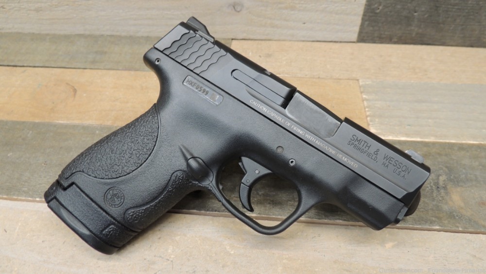 SMITH & WESSON M&P 40 SHIELD WITH 2 MAGS-img-2