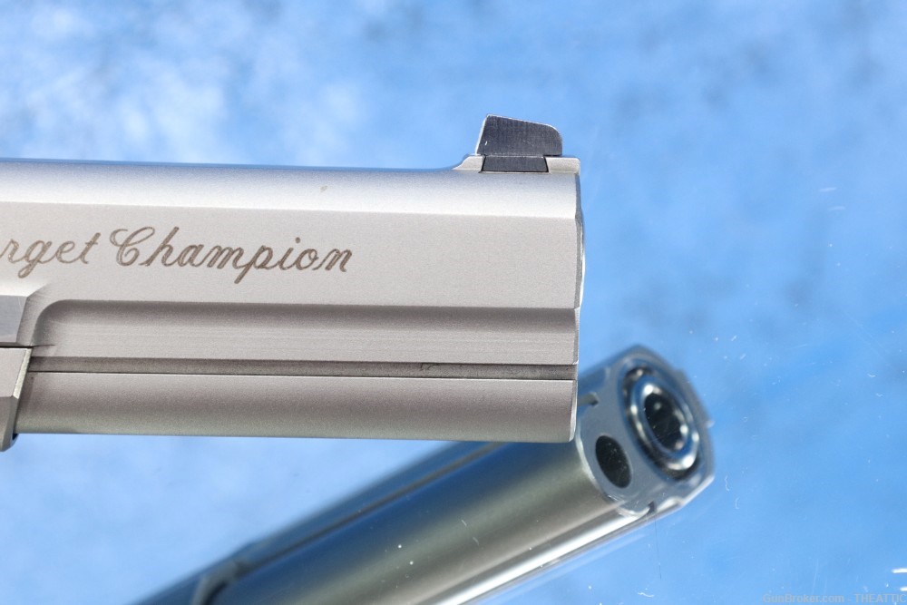 RARE 6" SMITH AND WESSON TARGET CHAMPION 9MM MADE FOR EUROPE S&W 5906-img-42