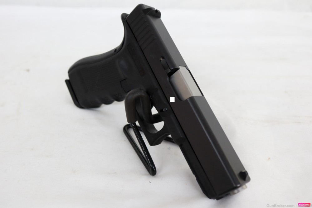Glock Model 31 Gen 4 .357SIG 4.48” S.Auto Pistol – Black Polymer -img-7