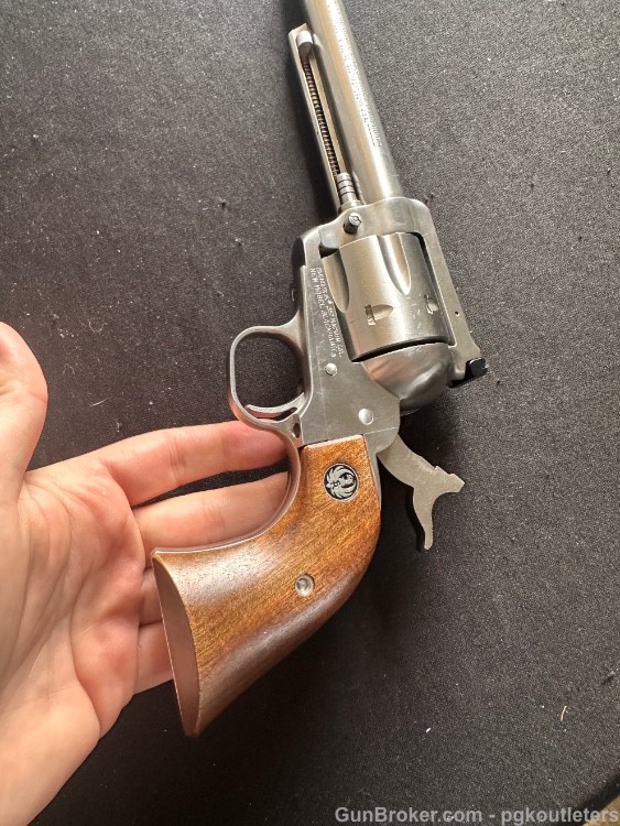 Ruger New Model Blackhawk Revolver .357 Mag-img-25
