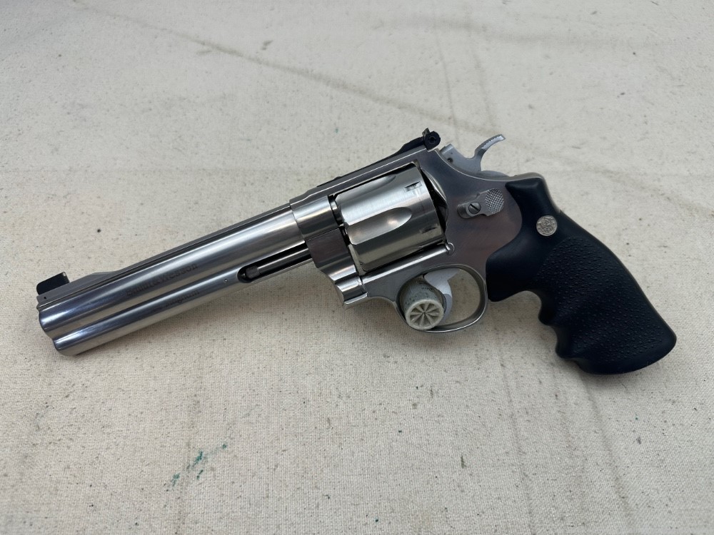 Smith and Wesson 629 Classic DX .44 Mag NEW IN THE BOX Test Target Mfg 1994-img-1