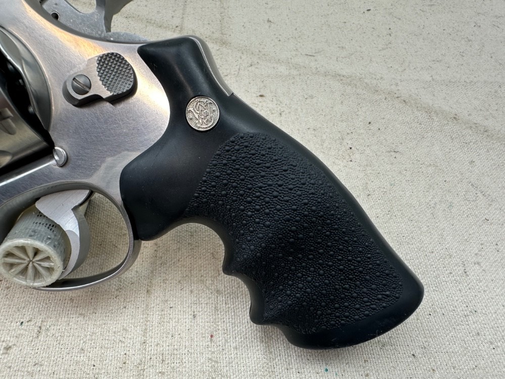 Smith and Wesson 629 Classic DX .44 Mag NEW IN THE BOX Test Target Mfg 1994-img-3