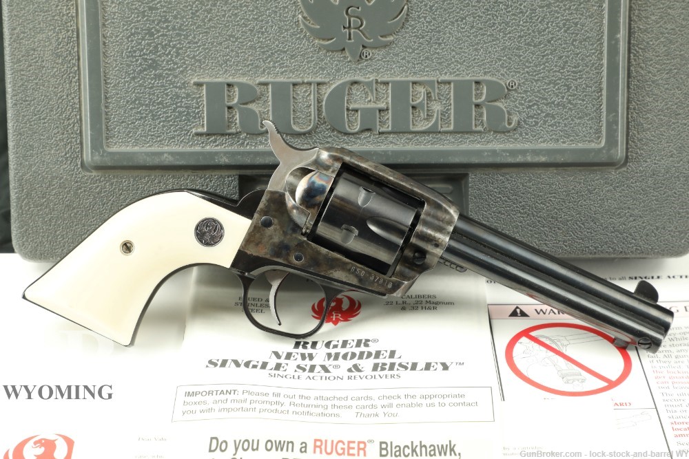 Like New Sturm Ruger New Model Single Six .32 HR Magnum Revolver SA 6 Shot -img-0