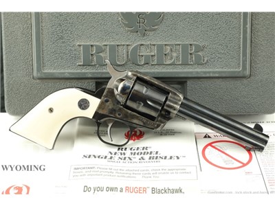 Like New Sturm Ruger New Model Single Six .32 HR Magnum Revolver SA 6 Shot 
