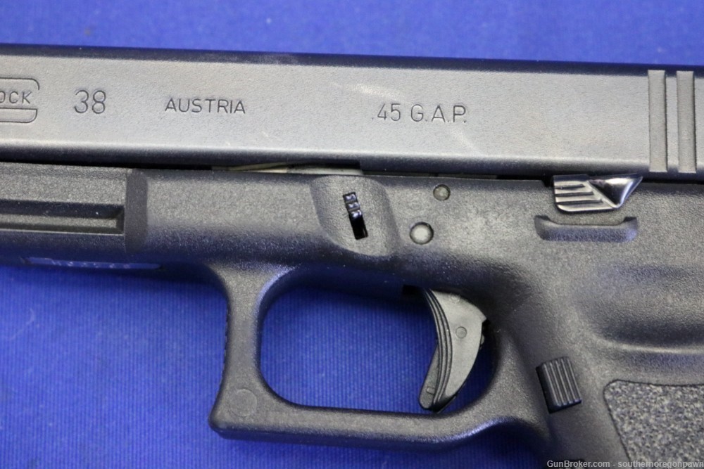 Glock 38 .45 GAP all matching and  original in box 95%-img-3