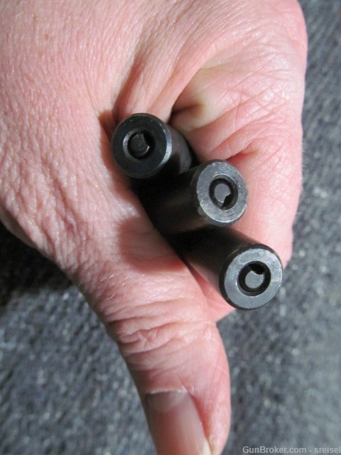 3-AK 47 RIFLE BOLTS THAT ARE COMPLETE AND USED VERY GOOD CONDITION-img-3