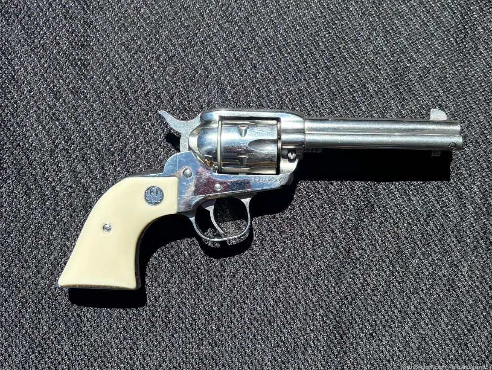 Ruger single six new model 32 H&R Magnum polished stainless steel-img-1