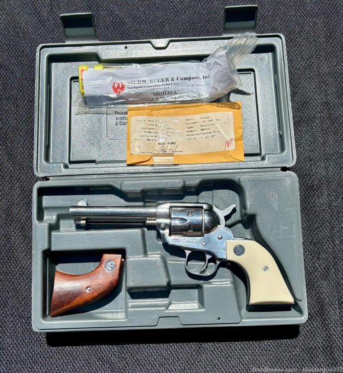 Ruger single six new model 32 H&R Magnum polished stainless steel-img-0