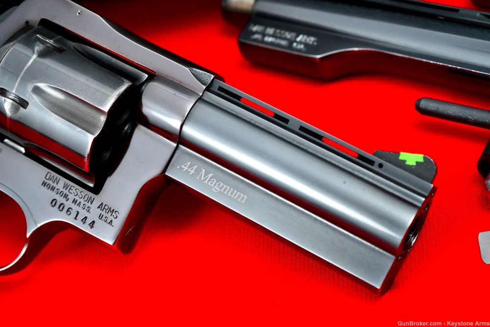 Awesome Dan Wesson Custom Pistol Pack .44 Magnum 3-Barrel Set w/ Case-img-7