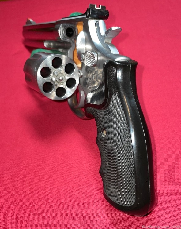 Smith & Wesson Model 686-3, 357 Mag, Stainless 6 inch BBL-img-4