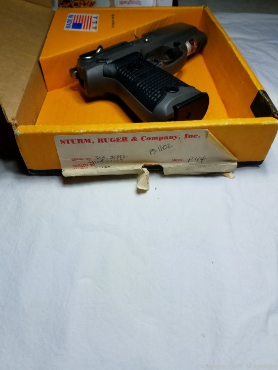 Ruger P94 w/ integral laser - RARE - Good Condition - BOX-img-20