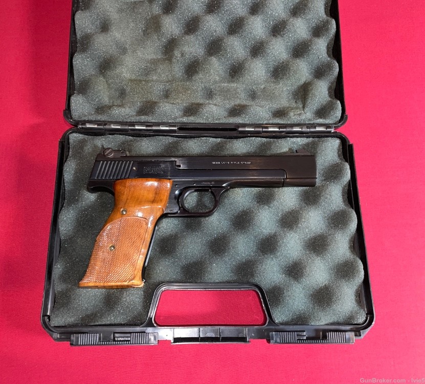 Smith & Wesson Model 41 Semiautomatic Pistol , .22LR - EXCELLENT!-img-10