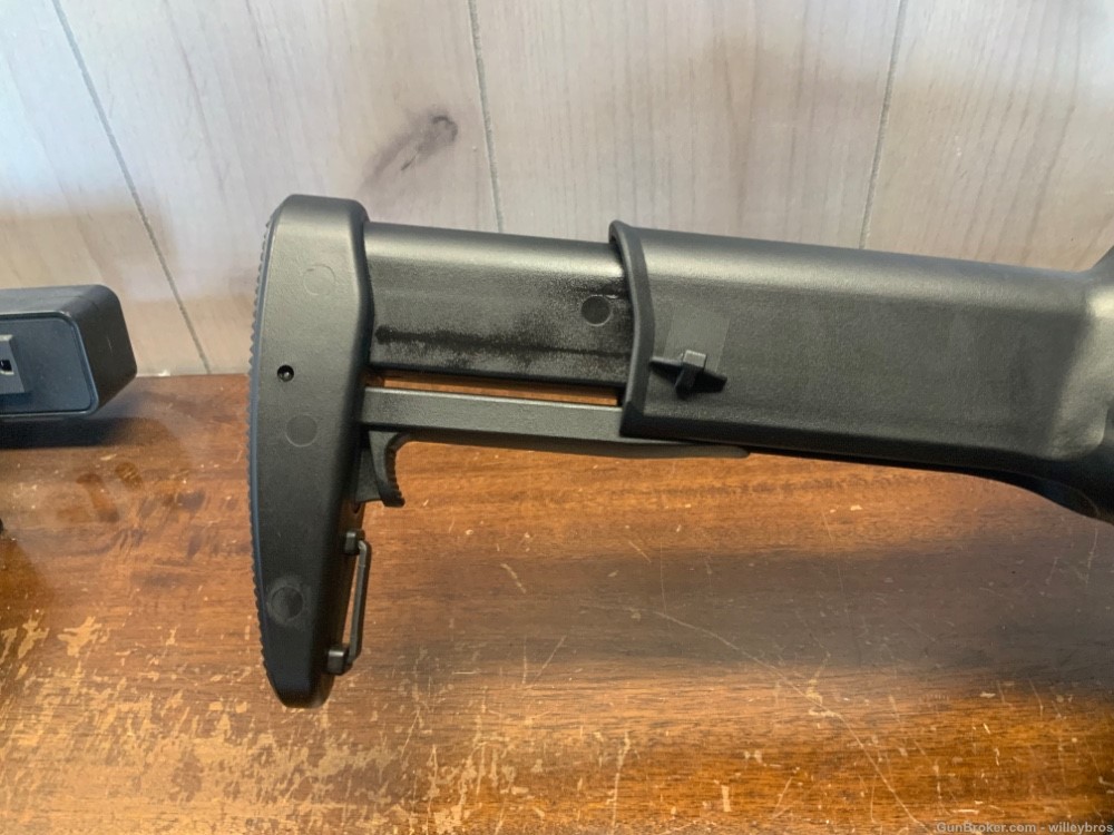 Beretta Model ARX 160 16.5” 22 LR W/ Box and Two Magazines No Reserve-img-1