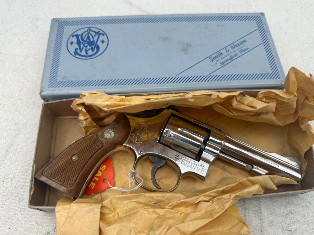 Smith and Wesson Model 15-4 .38 Special 1978 New in the Box *NICKEL*-img-13