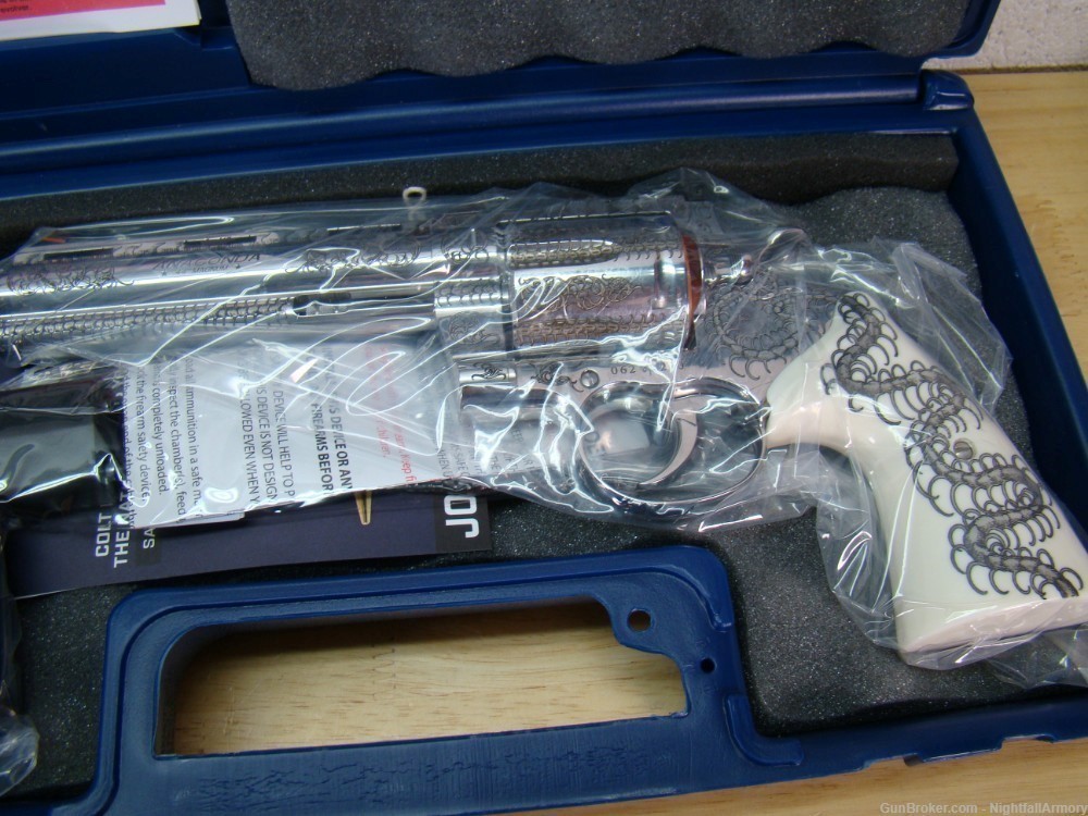 Rare Pair of Colt Anaconda UNTAMED .44 Mag engraved Revolvers only 200 made-img-9