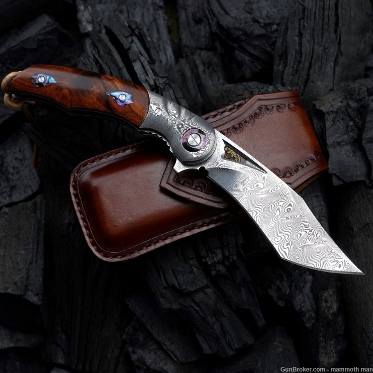 Handmade VG10 Damascus Steel Folding Knife Iron wood-img-3