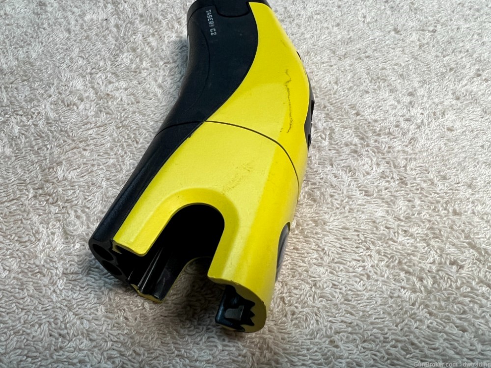 Used Taser C2 Compact Taser – Yellow with One Battery (No Cartridges)  -img-9