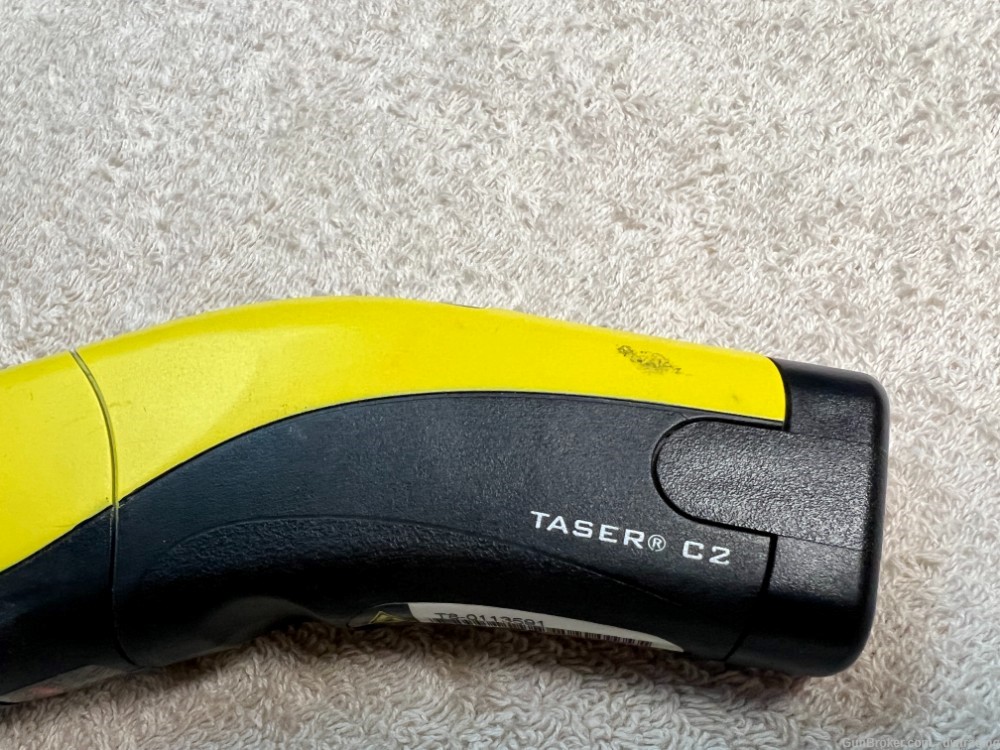 Used Taser C2 Compact Taser – Yellow with One Battery (No Cartridges)  -img-2