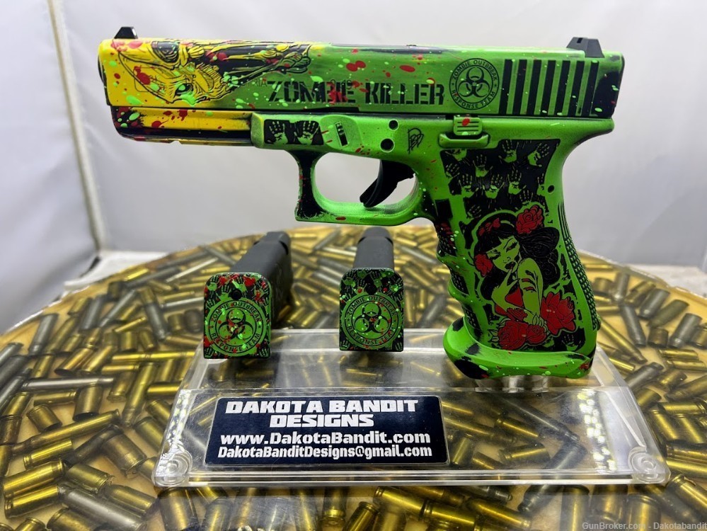 Glock 17 17rd Zombie Killer Battleworn Engraved, w/ Custom Case-img-0
