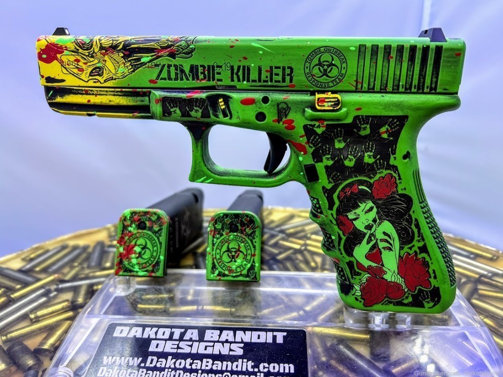 Glock 17 17rd Zombie Killer Battleworn Engraved, w/ Custom Case-img-26
