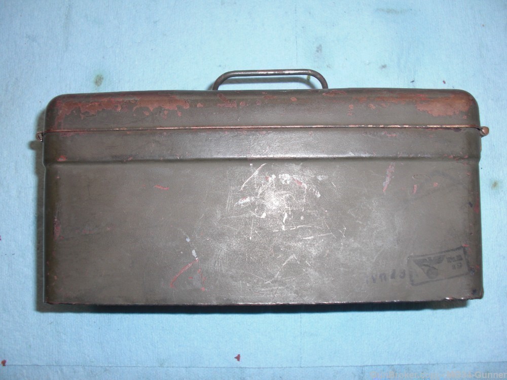 1943 German WWII Small Parts Box w/ Eagle - MG42 MG34-img-1