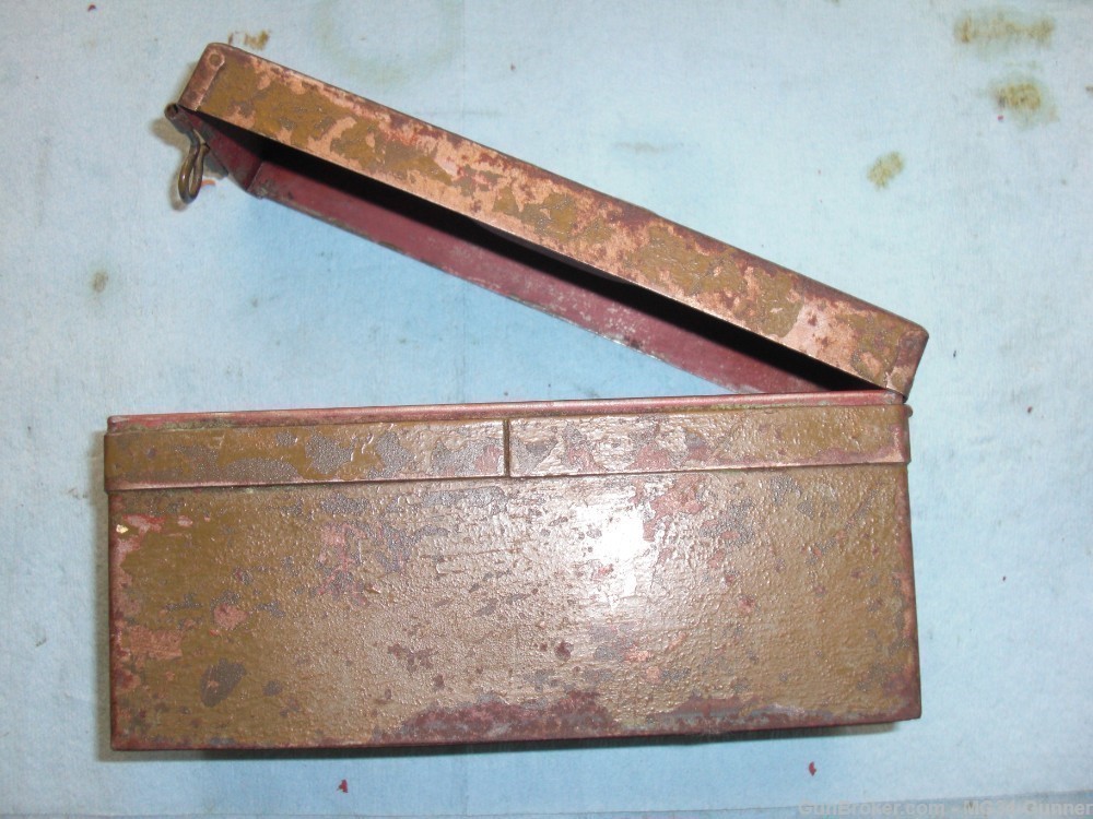 German WWII Small Parts Box - "hej" - MG42 and MG34-img-13