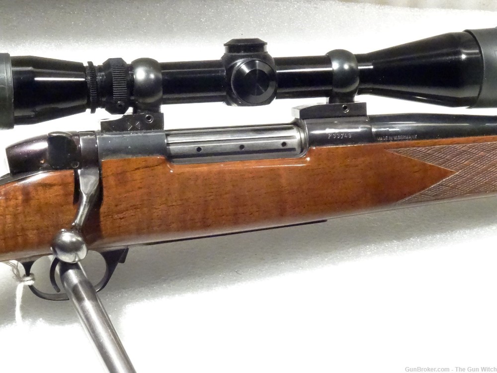 Weatherby MKV MK V  MK5 .240 Magnum  Bolt Action Rifle with Leupold 3-9x4-img-7