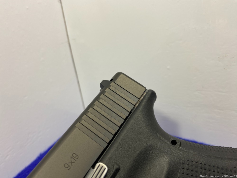Glock 19 Gen5 9mm nDLC 4.01" *STAPLE CARRY GUN BY WHICH ALL ARE MEASURED*-img-8