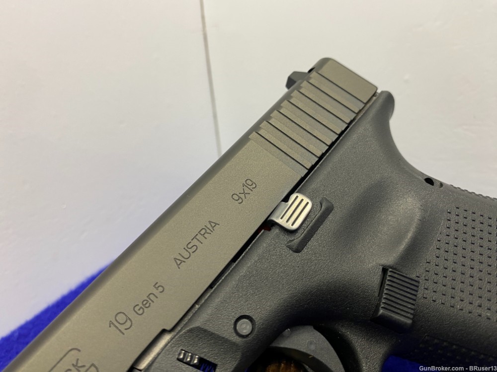 Glock 19 Gen5 9mm nDLC 4.01" *STAPLE CARRY GUN BY WHICH ALL ARE MEASURED*-img-9