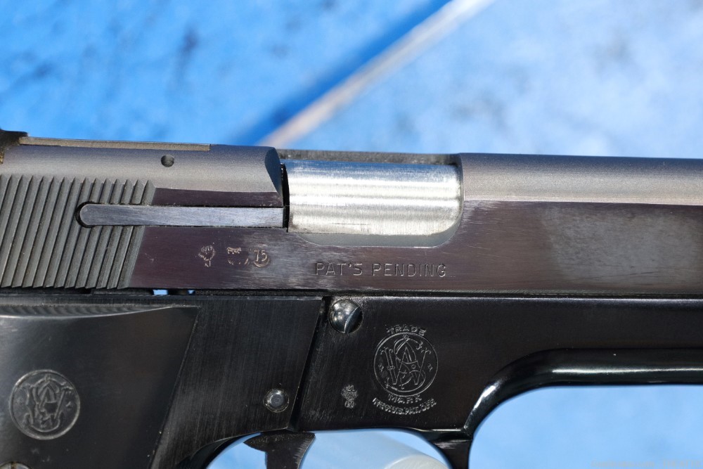 SMITH AND WESSON 59 9MM MADE IN 1975 S&W MODEL 59-img-34