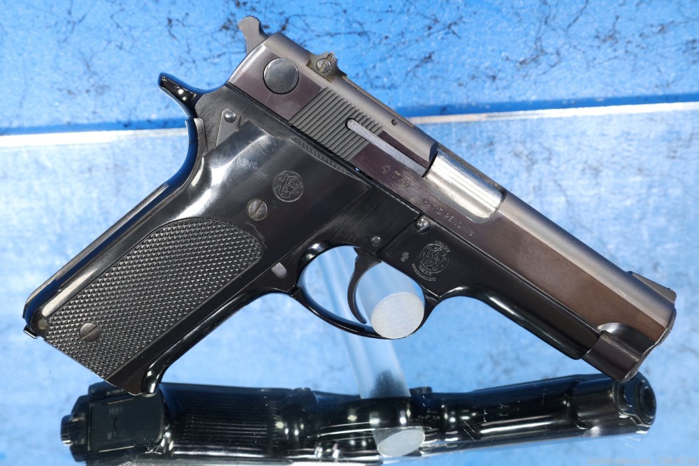 SMITH AND WESSON 59 9MM MADE IN 1975 S&W MODEL 59-img-29