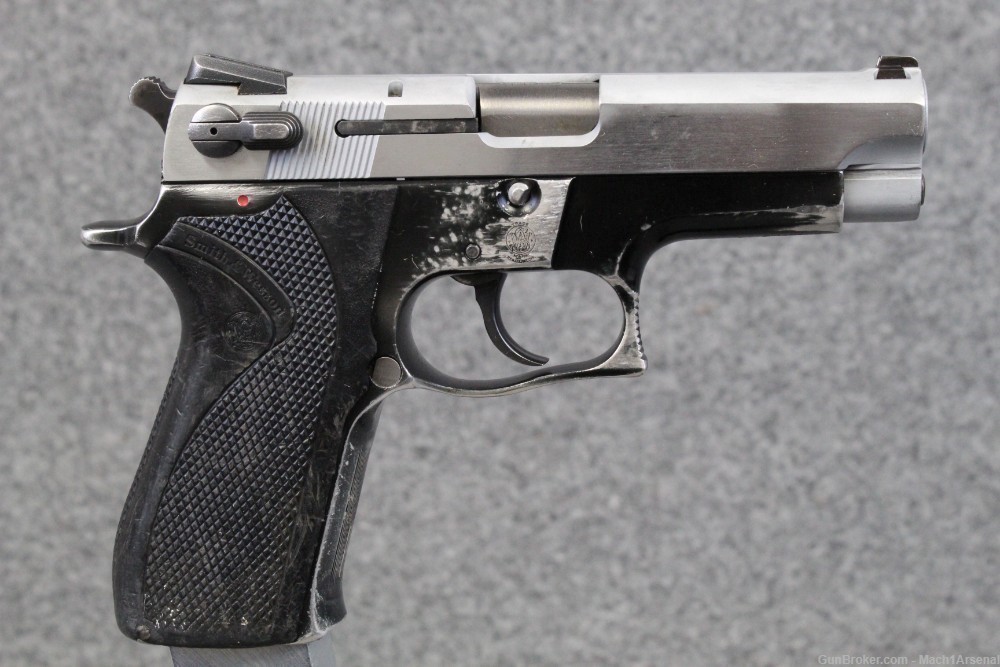 Smith and Wesson Model 5904 9x19 Surplus Pistol-img-1