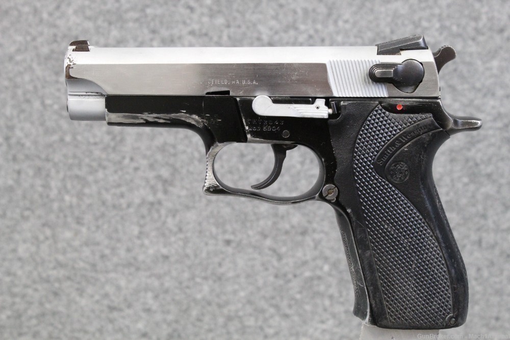 Smith and Wesson Model 5904 9x19 Surplus Pistol-img-0