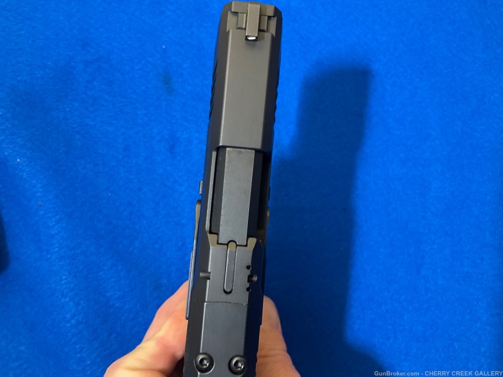 Canik pistol 9mm mete mc9 holster set 15 & 12 magazine edc carry 9 century-img-8