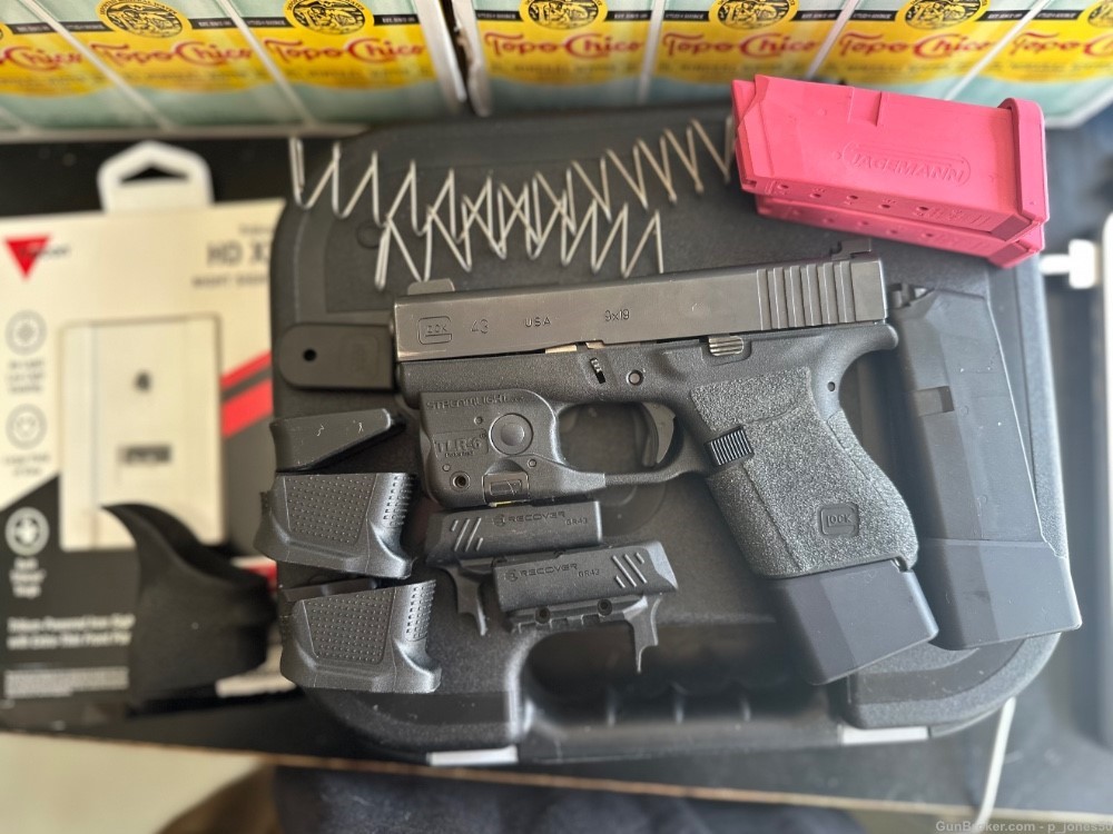 Glock 43 w/Accessory Kit-img-0
