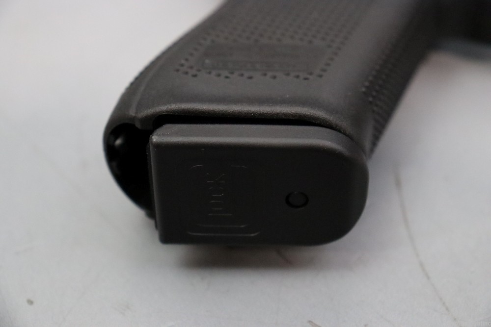 Glock 45 (Optic Ready)  4.02" 9mm w/Box -img-16