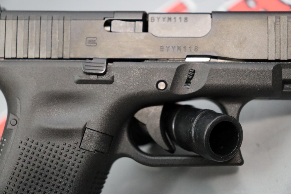Glock 45 (Optic Ready)  4.02" 9mm w/Box -img-10
