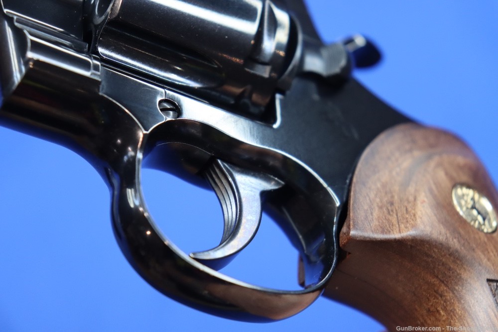 Colt Model Python Revolver 357 Magnum Royal Blued 4" 357MAG DA SA 357 MAG-img-19