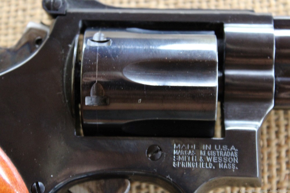 Smith & Wesson Model 19 357 mag Revolver In Original Box  VERY NICE!-img-10
