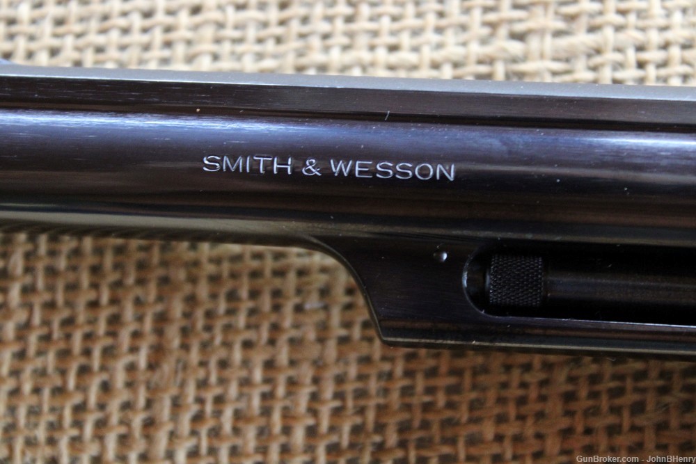 Smith & Wesson Model 19 357 mag Revolver In Original Box  VERY NICE!-img-2