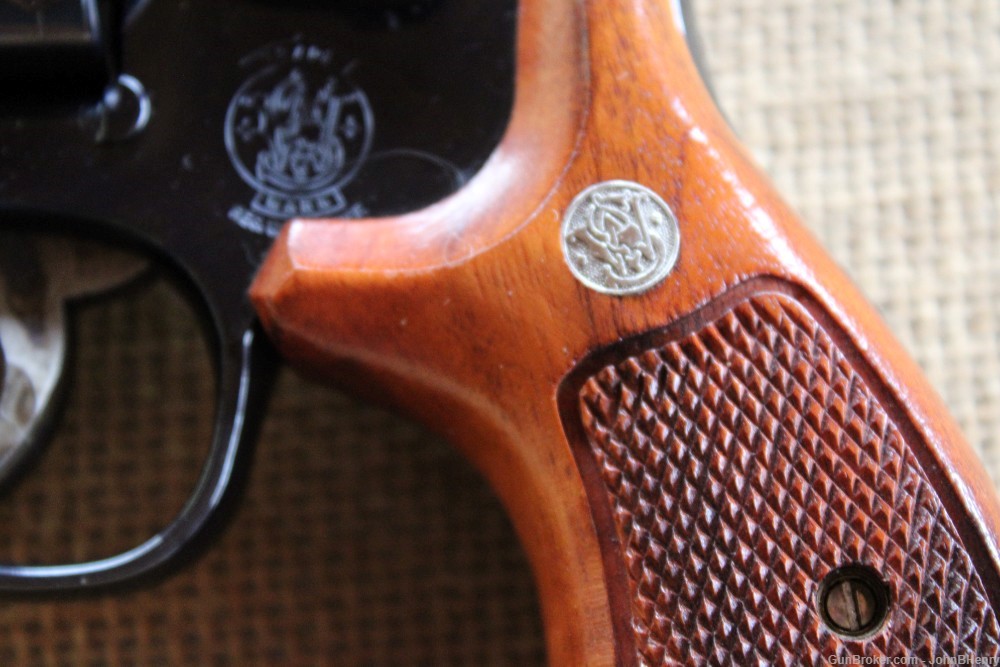 Smith & Wesson Model 19 357 mag Revolver In Original Box  VERY NICE!-img-6