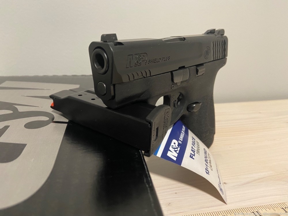 Smith & Wesson M&P9 Shield Plus, 9mm-img-1