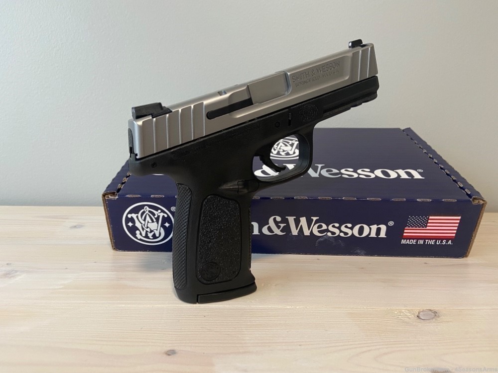 Smith & Wesson SD40VE, SD40 VE, 40SW-img-0