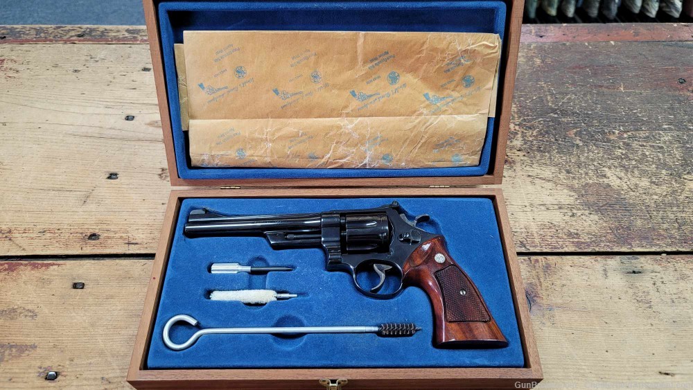 Smith & Wesson Model 27-2 .357 magnum pinned revolver Walnut Box-img-22