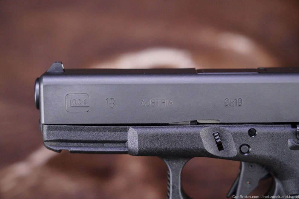 Glock Model 19 G19 Gen 3 9mm 4.02” Striker Fired Semi Auto Pistol, Holster-img-9