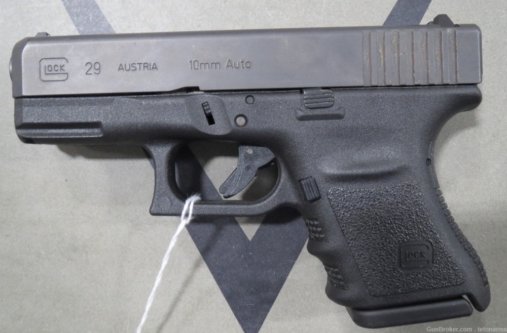 Glock 29, 10mm,  used in good condition -img-2